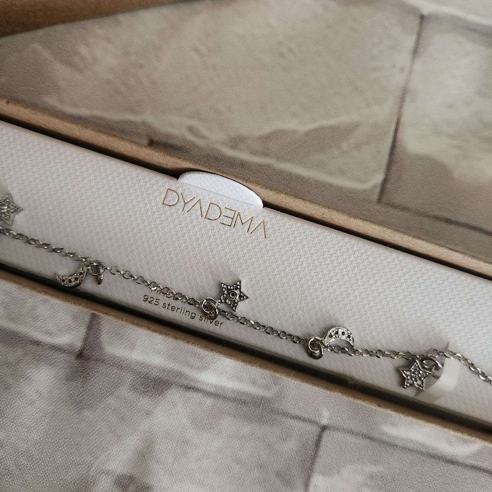 Dyadema- Sterling Silver Star & Moon Charm Bracelet - Silver